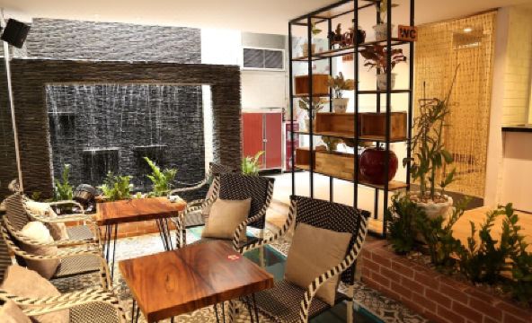 Hong Bao Thach Hotel - Housity