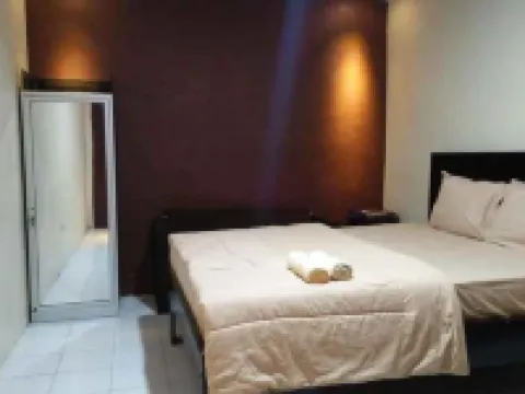Griya Kos Gucci Syariah Hotels in Genteng