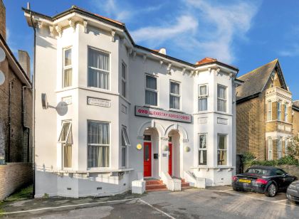 OYO Flexistay Addiscombe Aparthotel