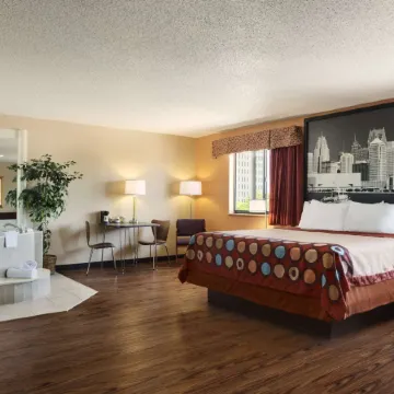 Super 8 by Wyndham Taylor/Detroit Area