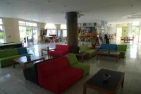 Summerland Hotel & Bungalows