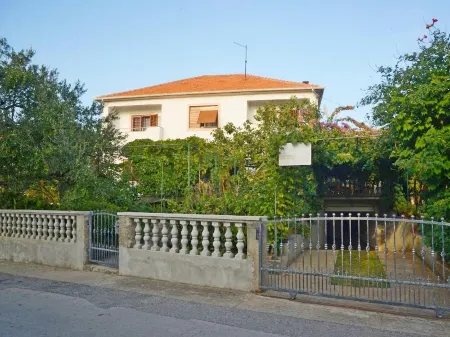 Ante Отели в г. Sveti Filip i Jakov