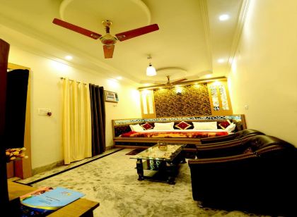 Taj Square A Luxurious Family Homestay