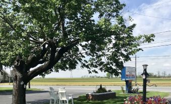 The Lancaster Motel by OYO Ronks Near Paradise - Housity