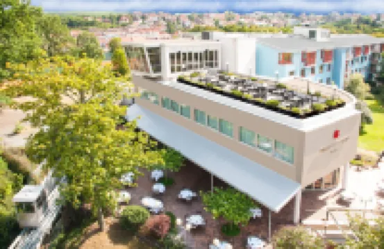 NH Collection Prague Hotels in der Nähe von Vila Bertramka