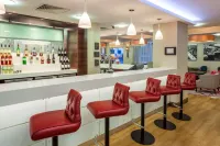 Hampton by Hilton Birmingham Jewellery Quarter - bar