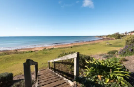 企鵝島日出度假屋