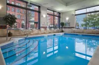 Hampton Inn & Suites Pittsburgh-Downtown - Uima-altaat