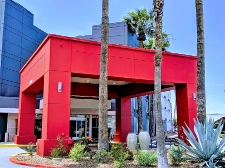 Best Western Plus Commerce Hotel Отели в г. Коммерс