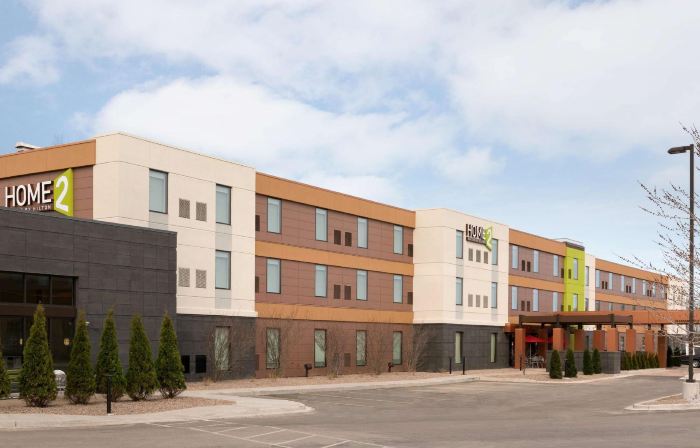 Home2 Suites by Hilton - Milwaukee Airport