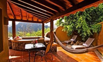 Hostal de la Luz - Spa Holistic Resort