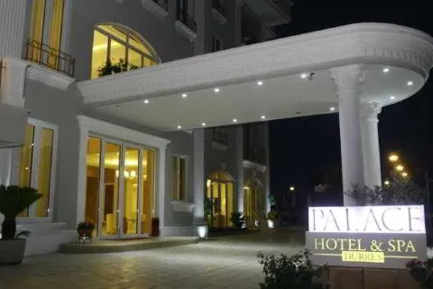 Palace Hotel & Spa
