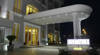 Palace Hotel & Spa Hotels near Shëtitorja "Vollga"