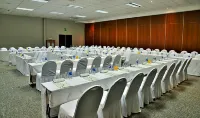 Cresta Lodge Harare - Parkplatz