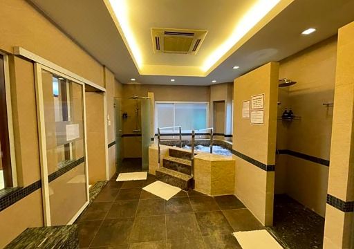 라오 플라자 호텔의 전경 또는 수영장 사진