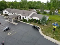 Bay Inn Hotels in Au Sable Charter Township