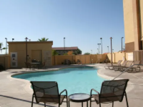 Hampton Inn & Suites Barstow Hotels in Barstow