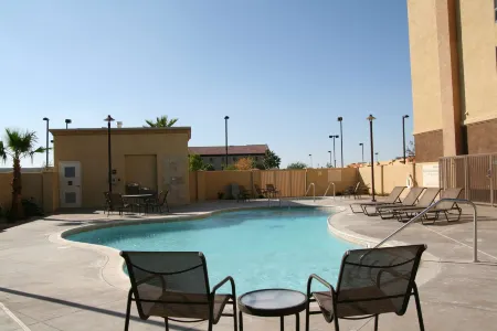 Hampton Inn & Suites Barstow