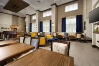 Hampton Inn & Suites by Hilton Falls Church - 2 tähden