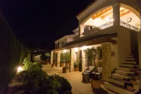 Les Chambres d'hôtes de Mougins Hotel dekat IDRAC Campus de Nice