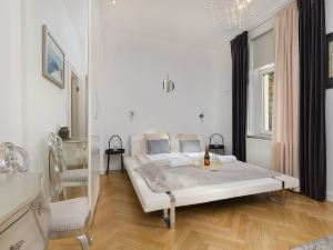 Parkowa Apartment Sopot by Renters