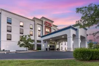 Hampton Inn & Suites Louisville East - 2-Star