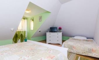 Old Town Baroque Palace Accommodation
