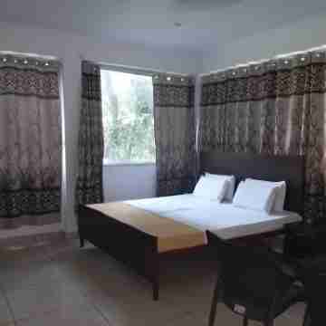 Krishna Hansraj Hotel Rooms