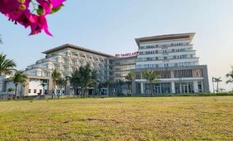 Duy Tan Quang Binh Hotel & Resort