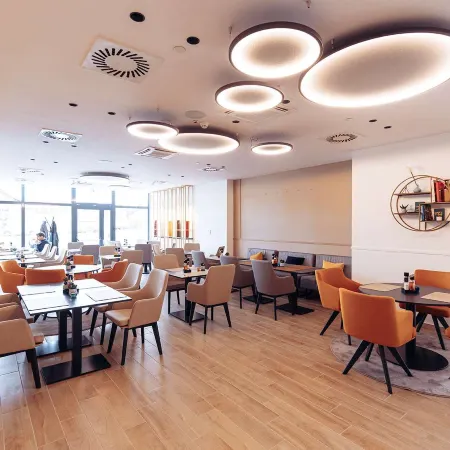 Antunović Hotel East