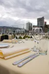 Hotel Rennova - พร้อมอาหารเช้า