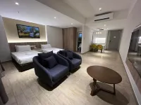 Amverton Cove Golf & Island Resort Отели рядом с достопримечательностью «Bagan Lalang Beach»