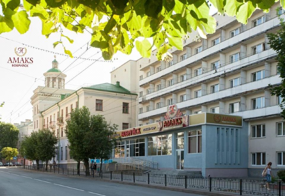 hotel overview picture