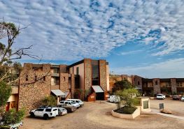 Desert Cave Hotel