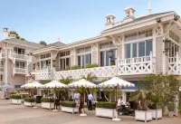Shutters on the Beach - Parkering
