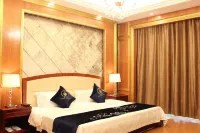 Golden Peacock Resort Hotel - parking