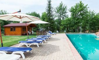 Sun-Kissed Holiday Home in Torgiano with Garden and Pool - Housity