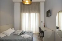 Garibaldi Rooms - balcony