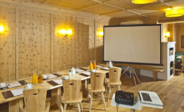 3. 호텔 막시밀리안..