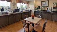 Best Western Garden Inn Отели в г. Лайв Ок