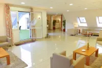 FC Infantas de León Hotels in Leon