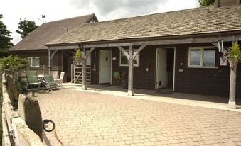 Stowe Farm - Housity