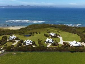 Bear Gully Coastal Cottages