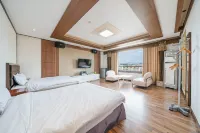 Apple Hotel Hotels near Hwanggeum Bulgama