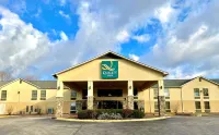 Quality Inn Olive Branch Hotels near Walgreens