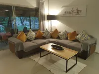 Kingfisher Creek Safari Lodge