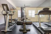 Spark by Hilton Toronto Mississauga - Gym