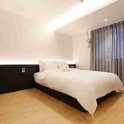 Urban Stay Hotel Rooms