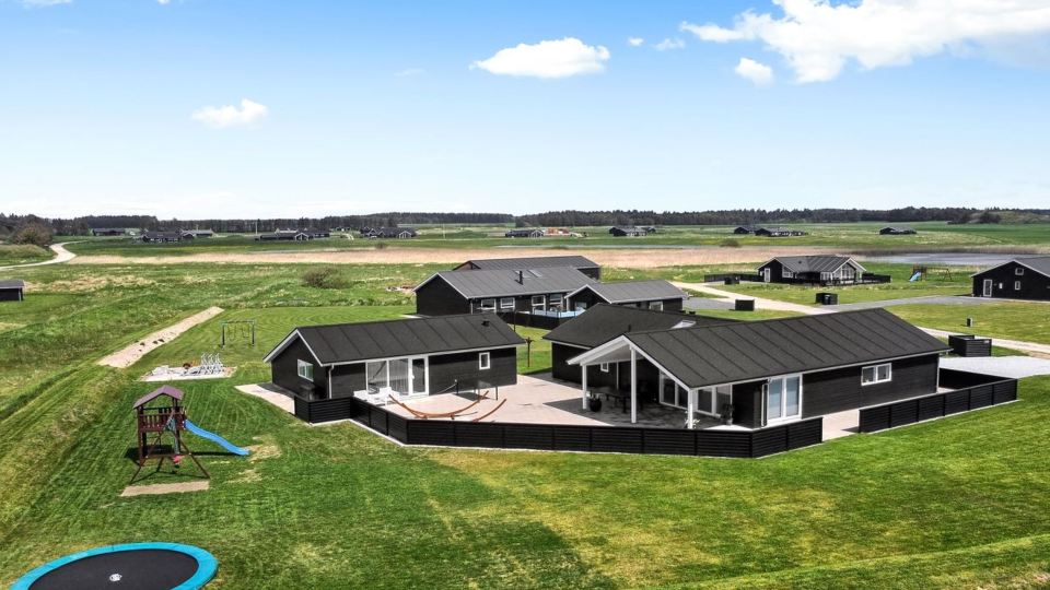"Fegge" - 1.5km from the Sea