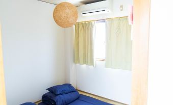 1. 피스 하우스 사..
